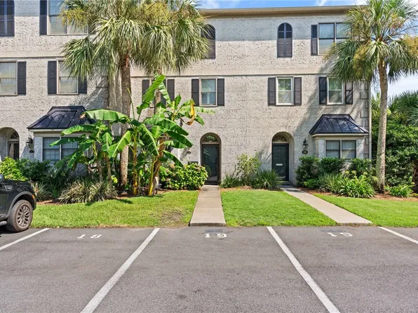 1035 Beachview Dr APT 19, Saint Simons Island, GA 31522
