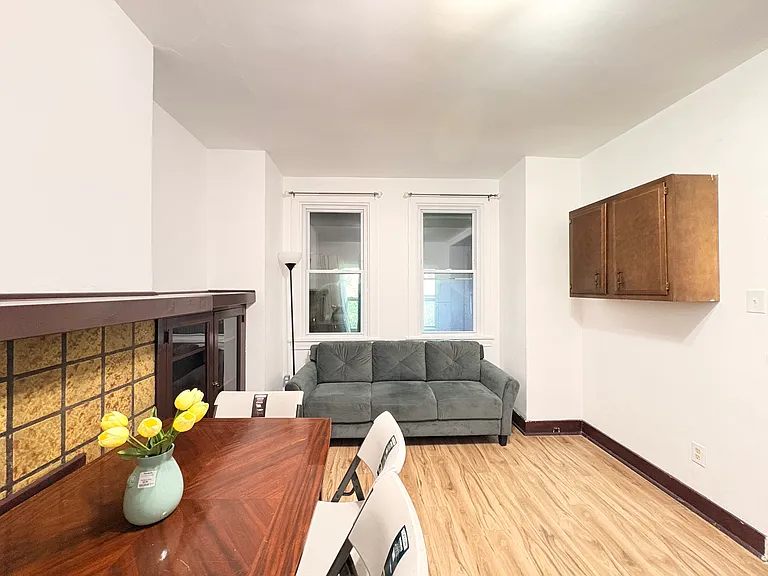 1045 Flemington St — Photo 19