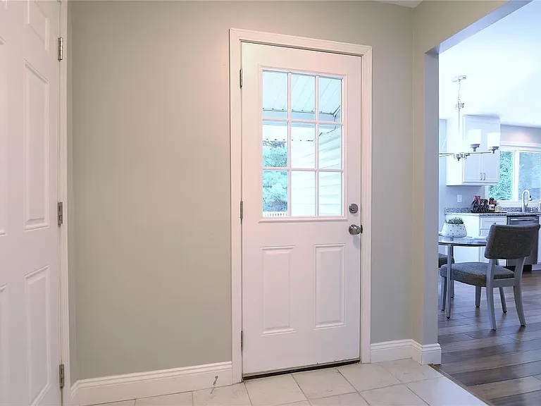1929 Squires Way Ct — Photo 16
