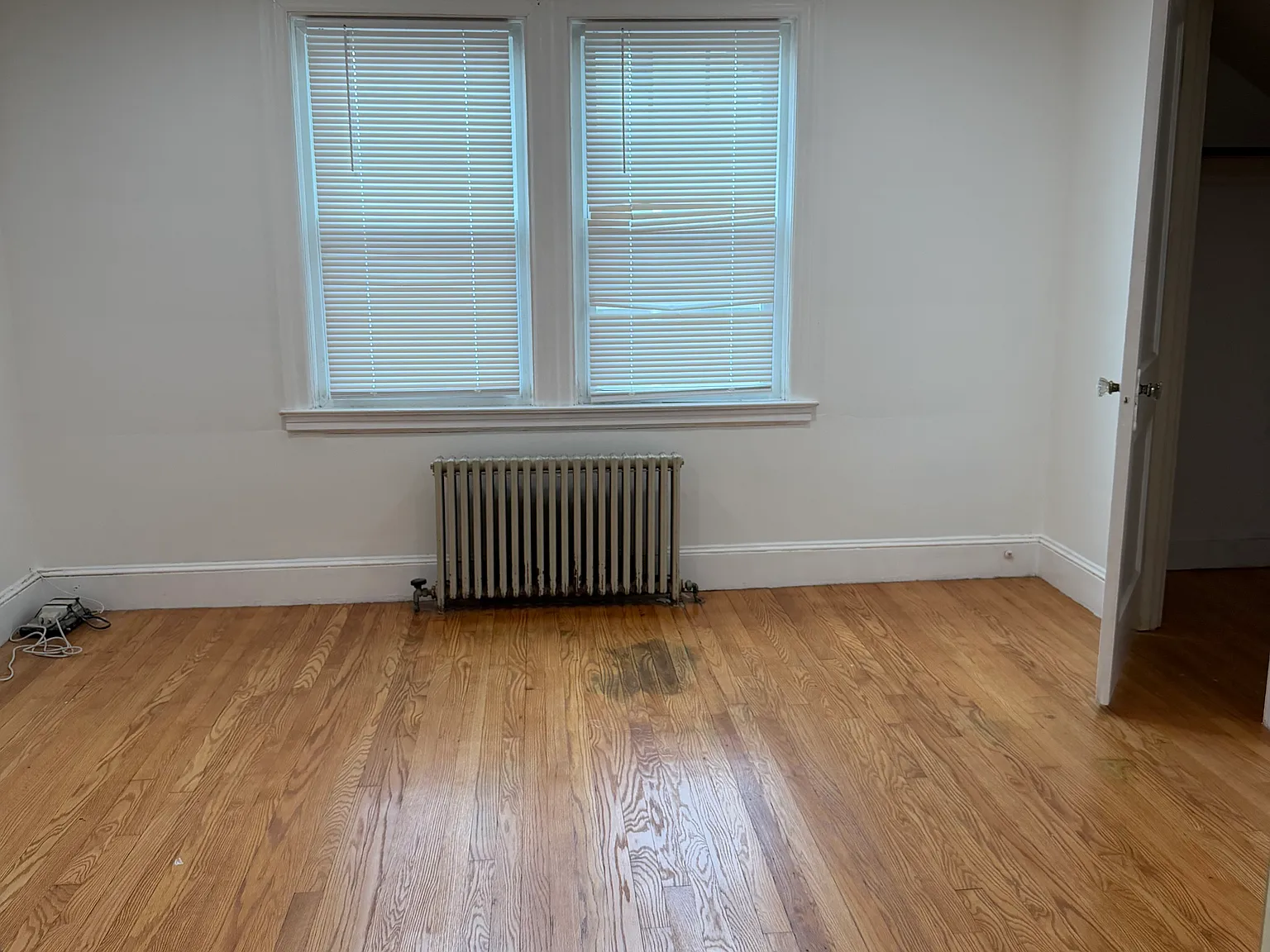 2 bed, 700 sqft, $1,700 — Photo 3