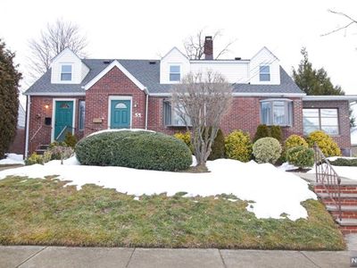 55 McKinley Ave, Lodi, NJ, 07644