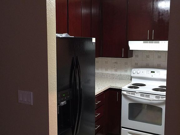 4th image of 362 Coyote Creek Cir