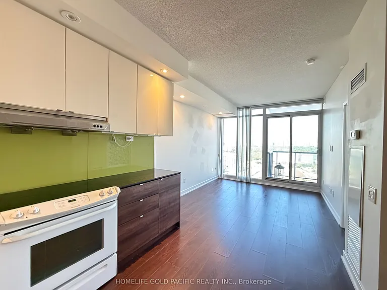 121 McMahon Dr #2207 — Photo 10