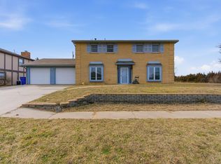 1330 Rockledge Dr, Junction City, KS 66441