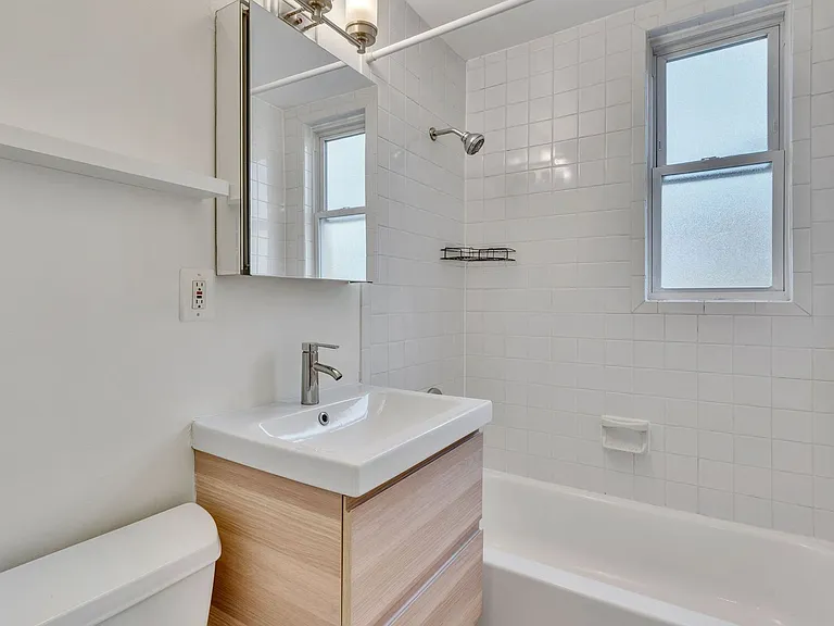 220 N Thomas St #2203 — Photo 16