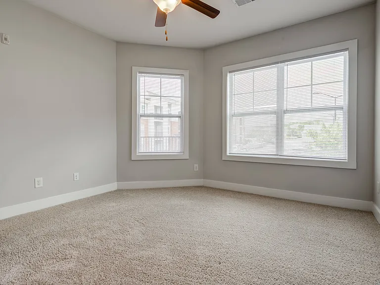 4531 Langdon Dr — Photo 37