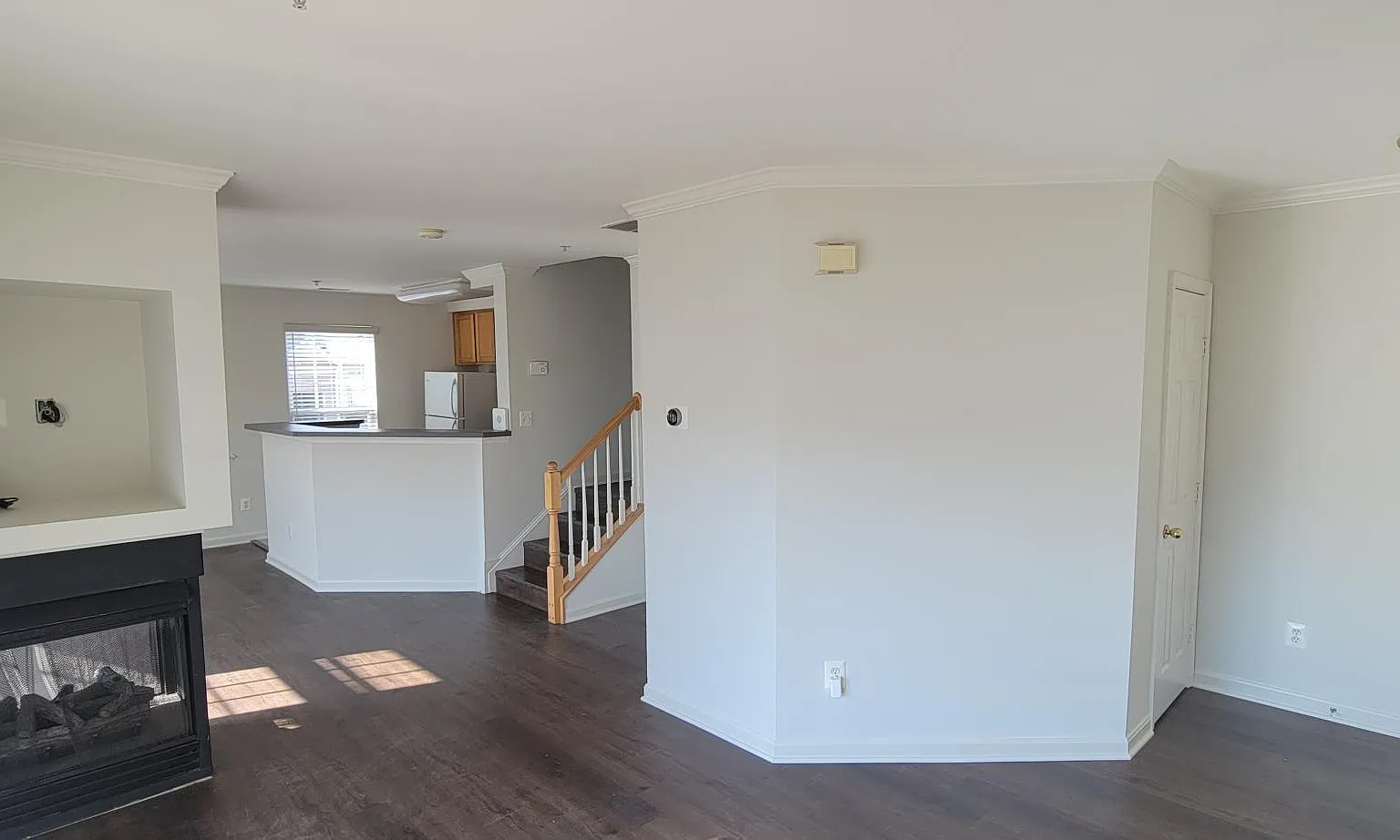 2495 Angeline Dr — Photo 4