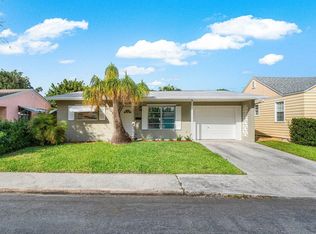 1217 N Ocean Breeze, Lake Worth, FL 33460