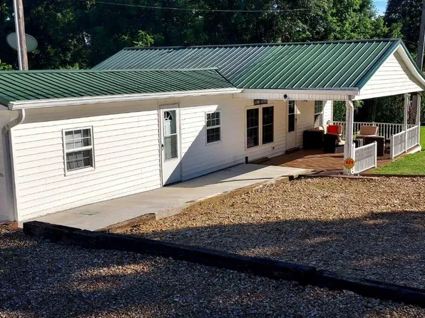 829 Brownfield Rd, Dover, TN 37058