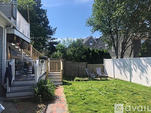 3rd image of 49 Essex St #1