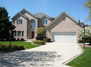 1611 Zephyr Ct, Munster, IN 46321