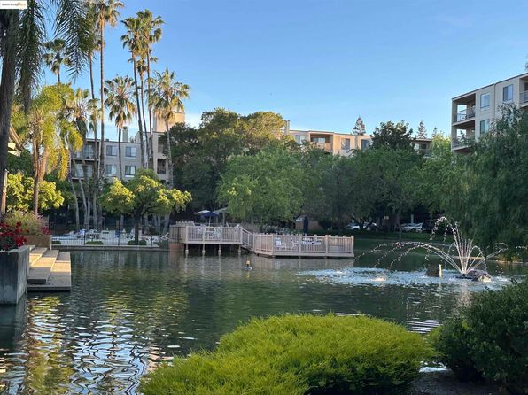 490 N Civic Dr APT 206, Walnut Creek, CA 94596