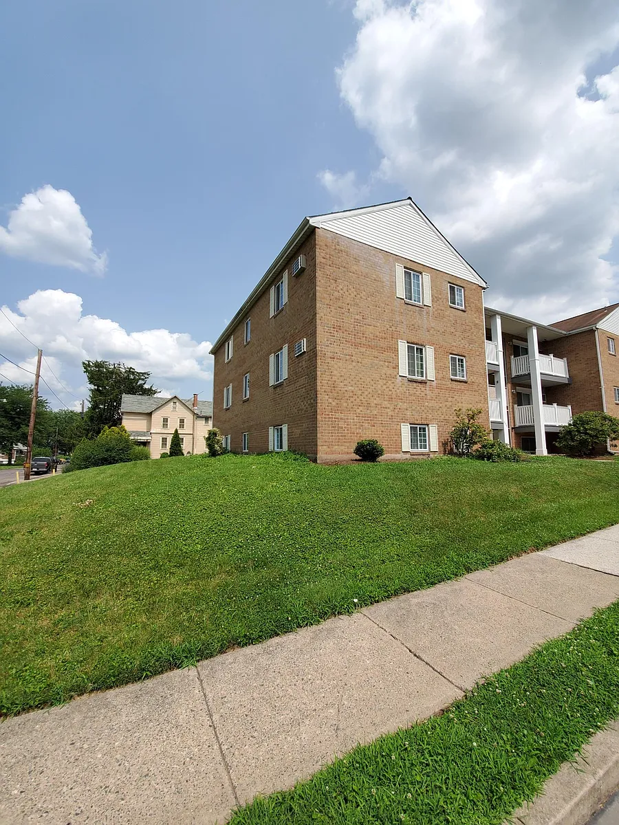 Building Photo - 255 Gay St #A2