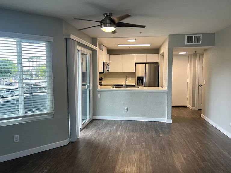 River House Apartments — Photo 83
