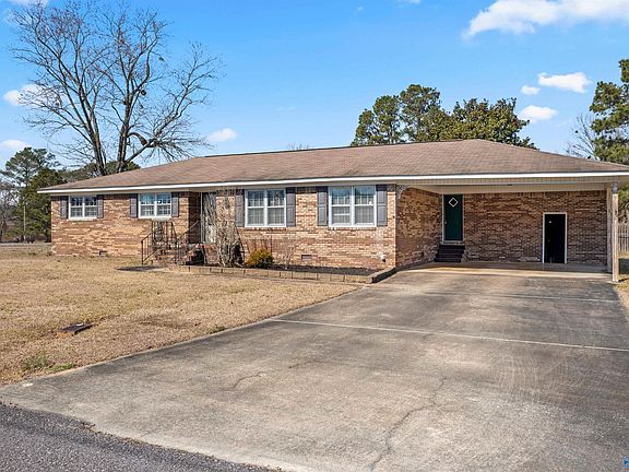 4th image of 1015 6th St SW