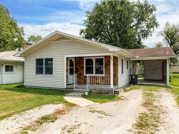205 W Kagay Ave, Effingham, IL 62401