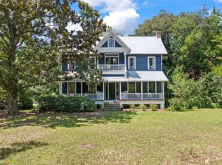 6338 Farm House Rd, Ravenel, SC 29470