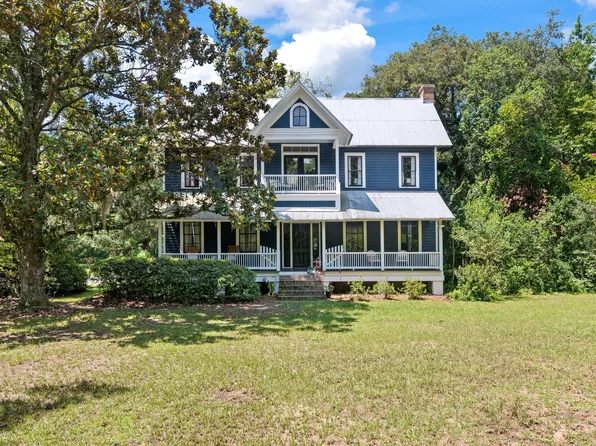 6338 Farm House Rd, Ravenel, SC 29470