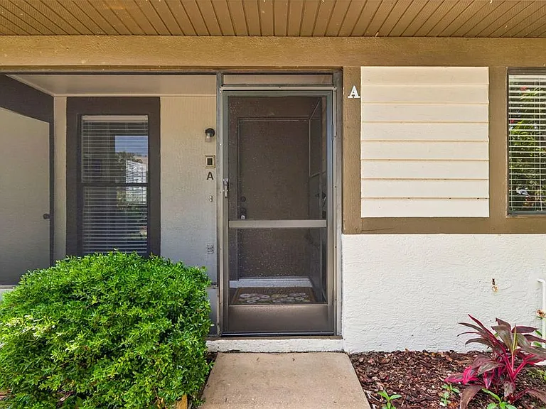 2945 Grovewood Blvd #A — Photo 4