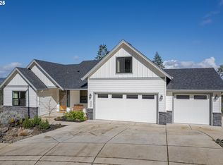968 S 66th Pl, Springfield, OR 97478