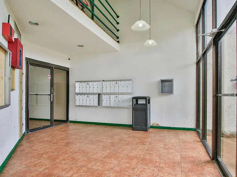 2822 S Bartell Dr #H6 — Photo 32