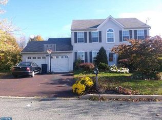 212 Stallion Ln, Schwenksville, PA 19473