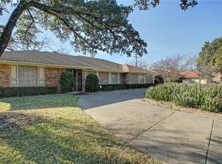 700 Green River Trl, Fort Worth, TX 76103