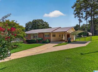 622 Sanders Hill Dr, Weaver, AL 36277