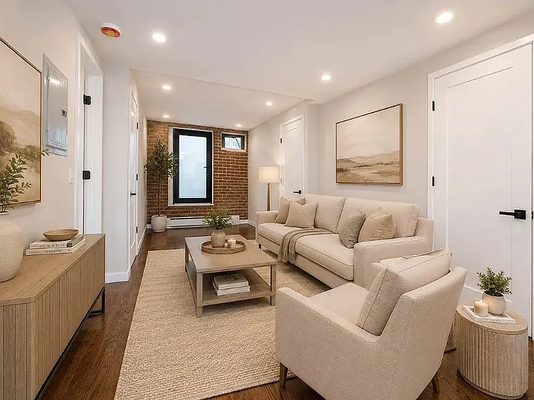 216 Thompson St #3A — Photo 3