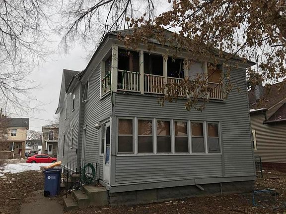 4th image of 1025 Alpine Ave NW