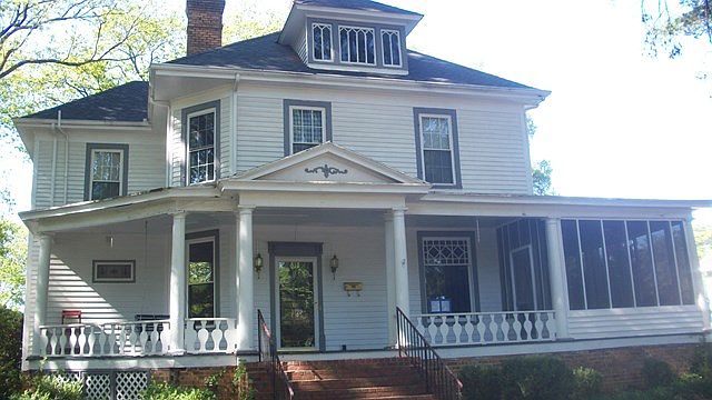 2nd image of 308 W Mountain St