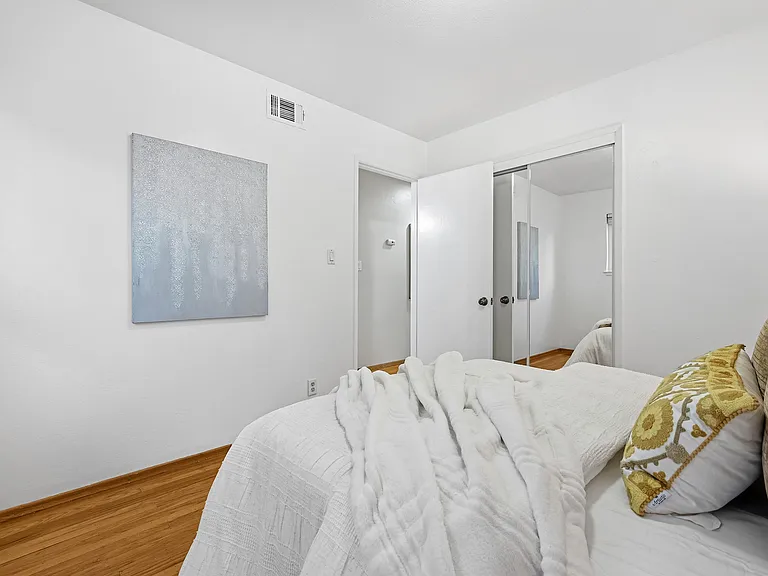 1307 Centennial Ct — Photo 11