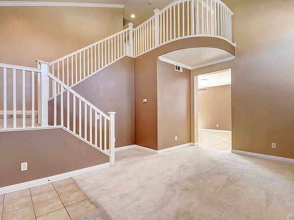 3rd image of 29634 Castlewood Dr
