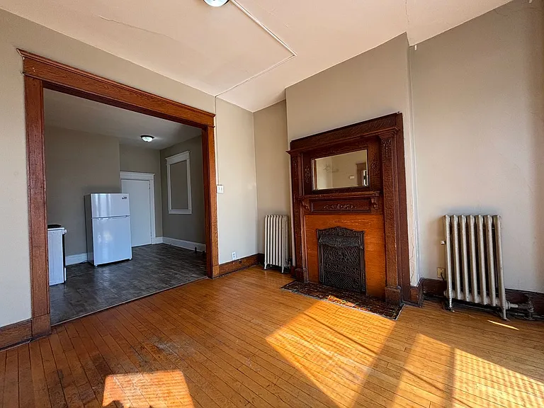 296 Bates — Photo 26
