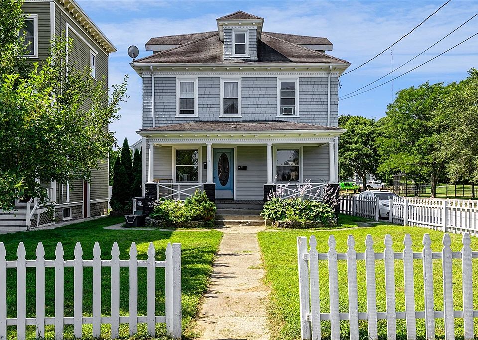 1st image of 24 Blaisdell St