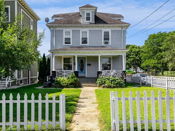 24 Blaisdell St, Haverhill, MA 01832