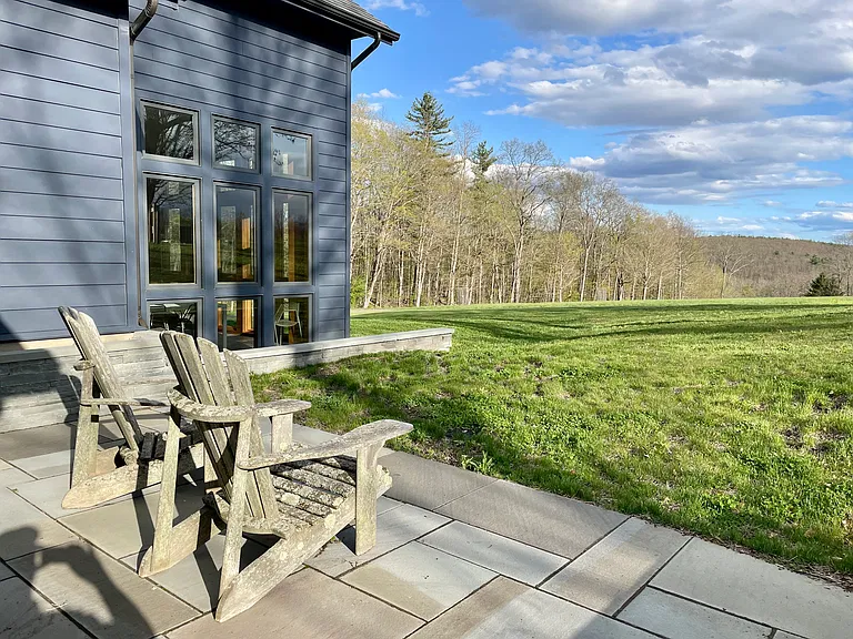 323 Haddock Hill Rd — Photo 20