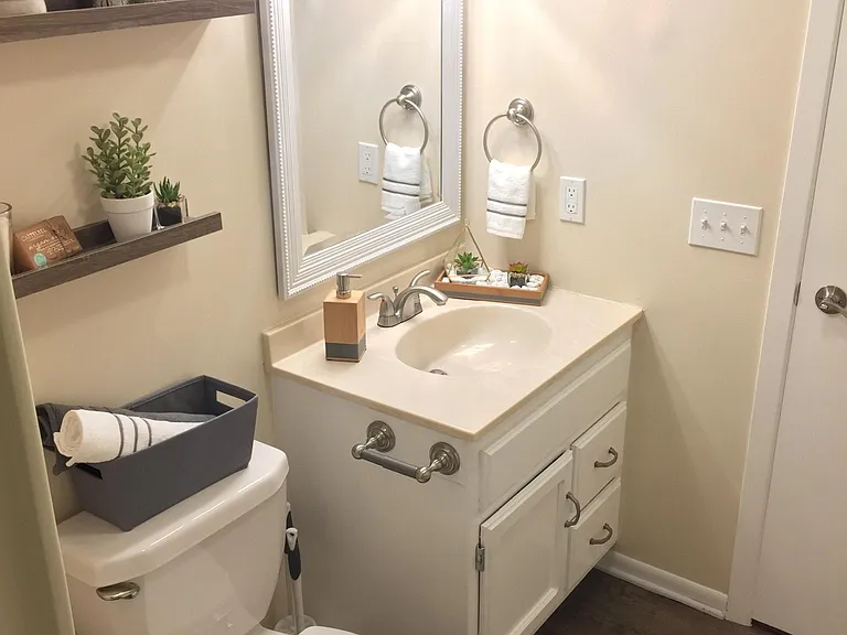Newly updated 3/4 bathroom.