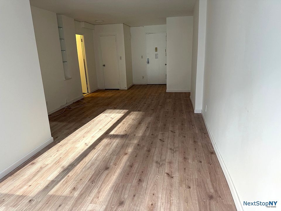 2nd image of 211 E 53rd St APT 10M