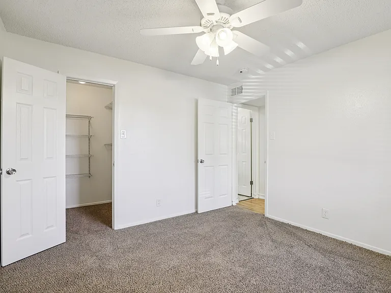 Wolfe Run Apartments — Photo 50