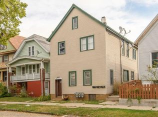 1936 S 7th St #2A, Milwaukee, WI 53204