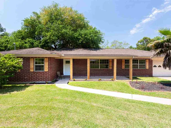 390 Woodlawn St, Vidor, TX 77662