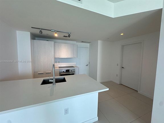 3rd image of 501 NE 31st St Unit 2005