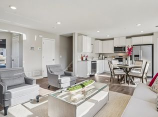 13730 Victoria Meadows Ct, Rosemount, MN 55068