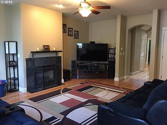 3rd image of 2163 SE 48th Ave