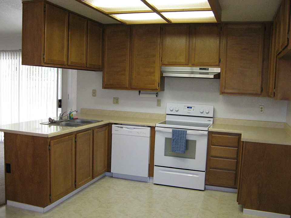 New d/w and new oven/range
