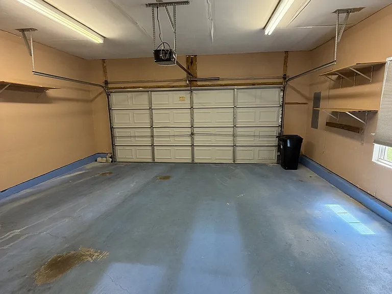 9008 Executive Club Dr — Photo 18