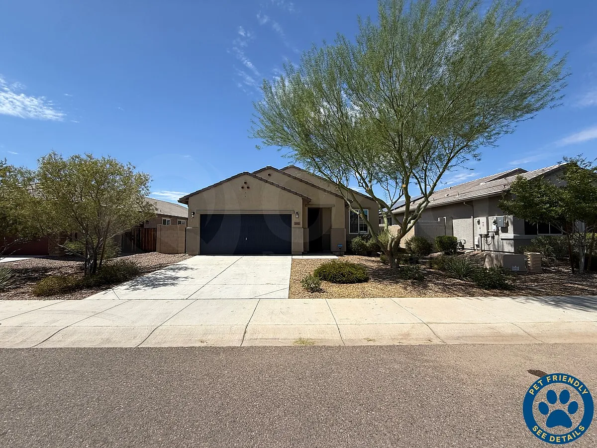 3 bed, 2.0 bath, 1562 sqft, $1,950 — Photo 1