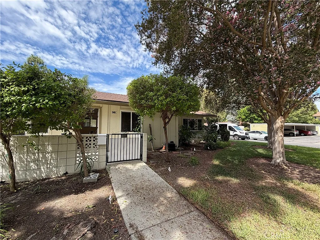 2 bed, 953 sqft, $2,850 — Photo 1