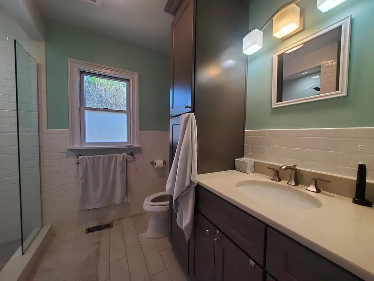 1156 Hope St #1 — Photo 11